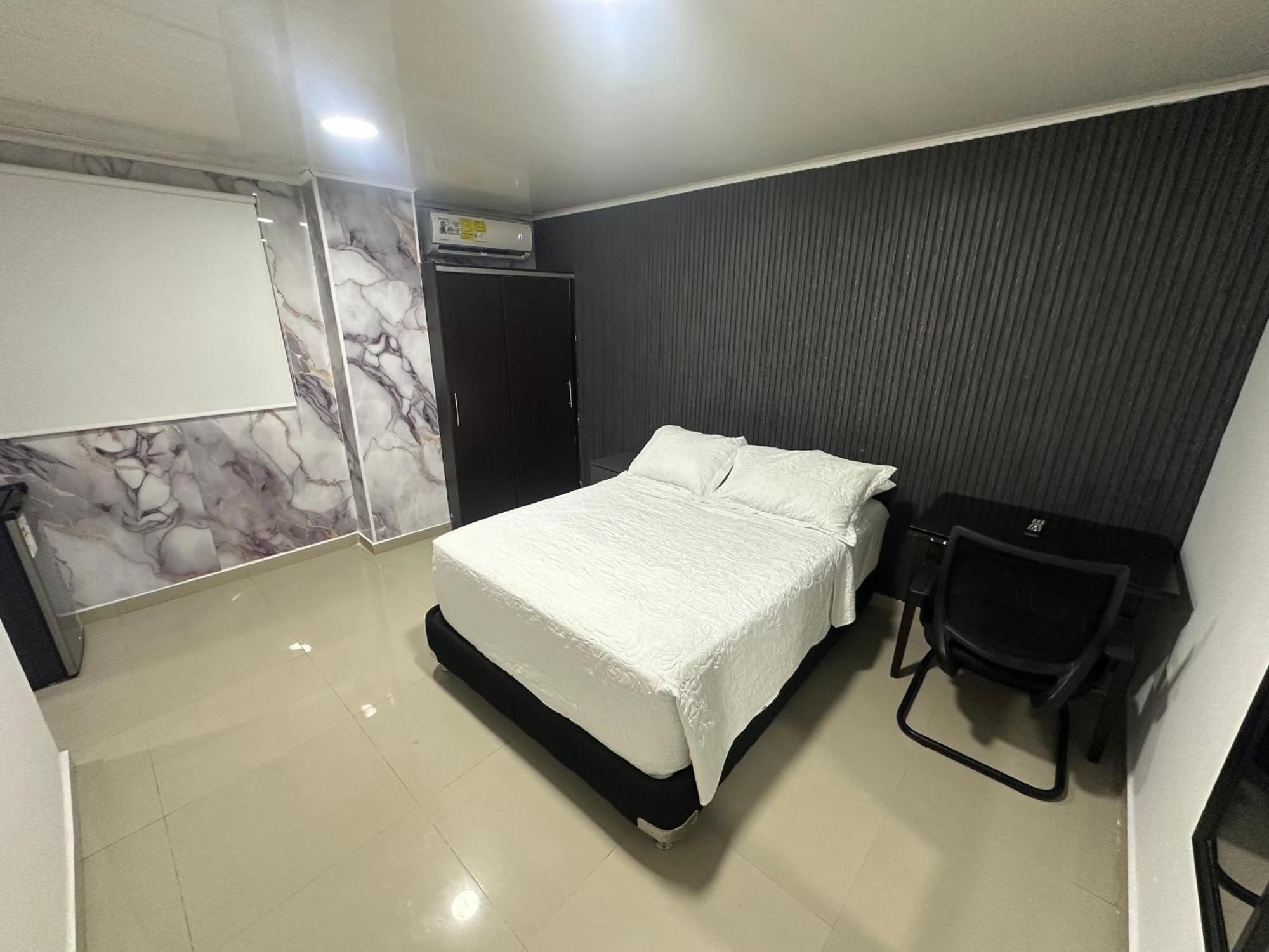 Apartahotel Plaza San Andres  Exterior photo
